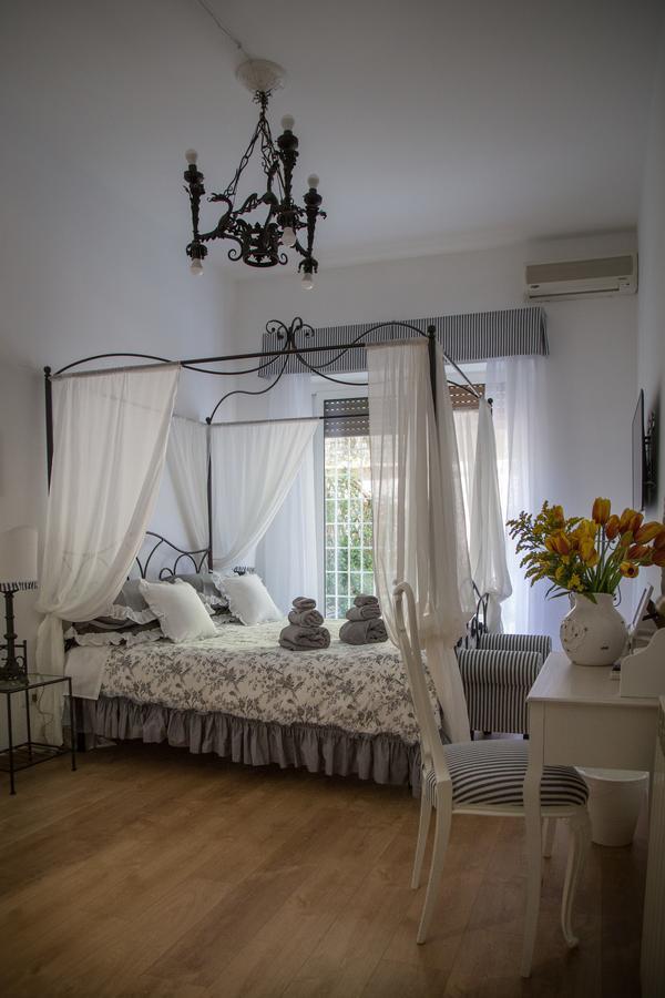 B&B La Piazzetta Delle Regine Рим Экстерьер фото