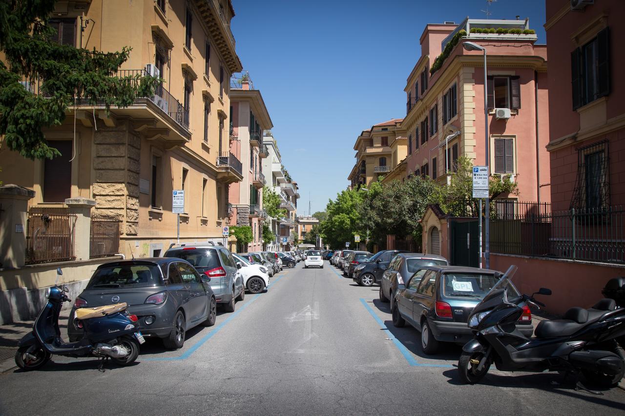 B&B La Piazzetta Delle Regine Рим Экстерьер фото